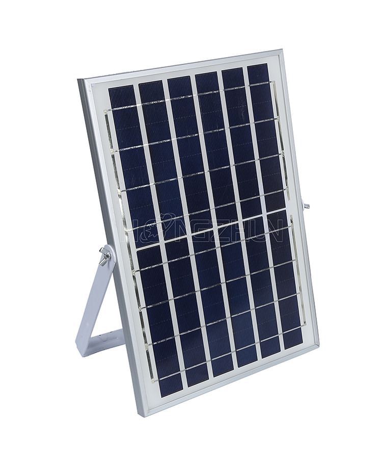 Solar floodiight with 20w power